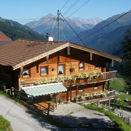 Farm stay Ferienhaus Samerhof Tux